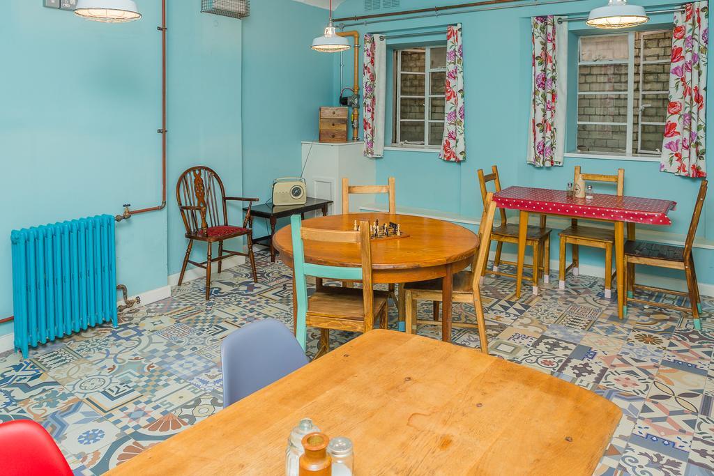 Hostel Mrs Potts Cardiff Exteriér fotografie